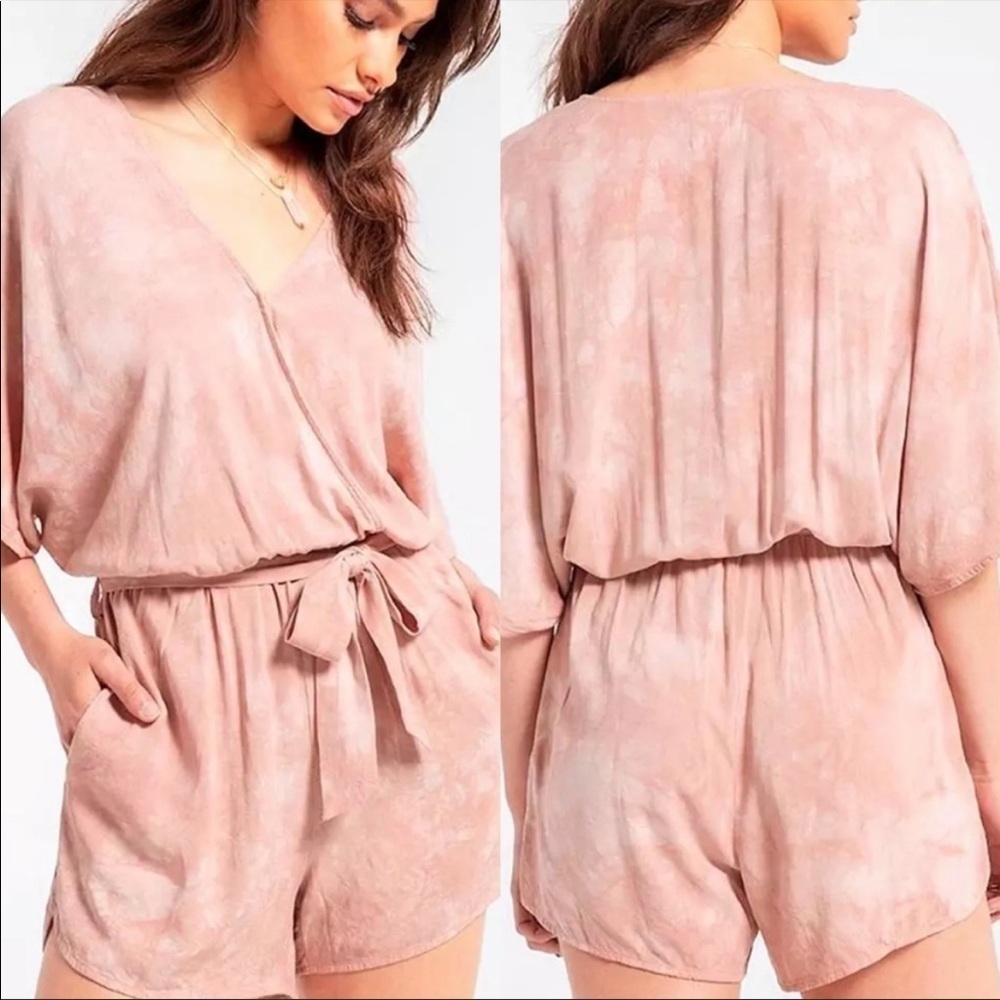 𝅺WHITE Crow, Tie Dyed Romper, Size L, NWOT